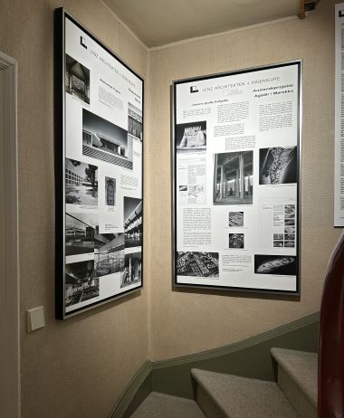 Ausstellung mit Wandtafeln